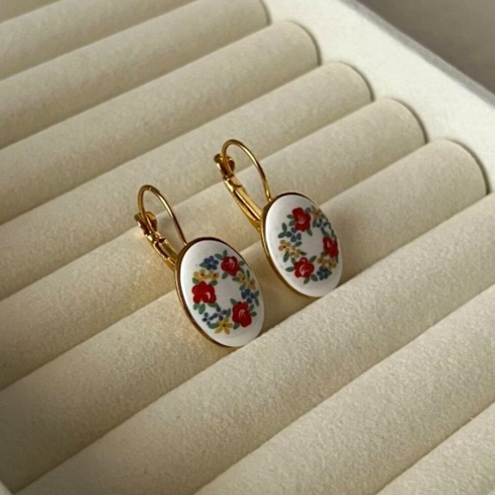 Floral Porcelain Drop Earrings Gold Tone Leverback Dangle Oval - Picture 3 of 7